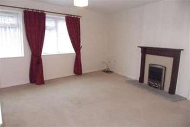  Image of 2 bedroom Flat to rent in Manor Court Fenny Compton Southam CV47 at Southam, CV47 2YX