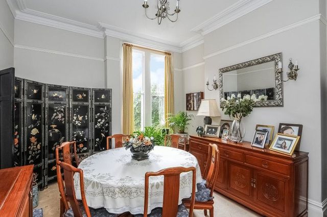  Image of 5 bedroom Terraced house for sale in Manor Park Redland Bristol BS6 at Manor Park Redland Bristol, BS6 7HN