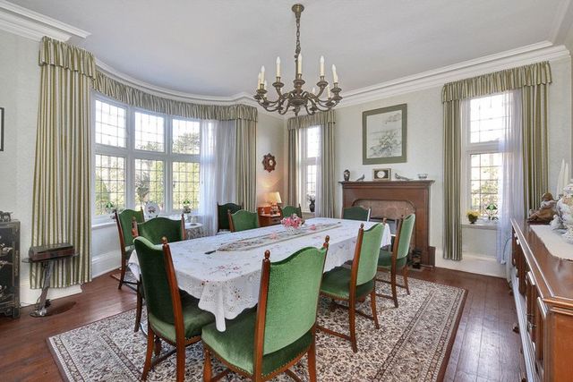  Image of 7 bedroom Detached house for sale in Manor Park Ruddington Nottingham NG11 at 12 Manor Park Ruddington Nottingham, NG11 6DS