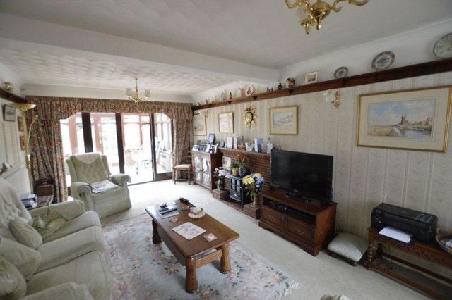  Image of 4 bedroom Detached house for sale in Mansel Drive Old Catton Norwich NR6 at Mansel Drive Old Catton Norwich, NR6 7NB