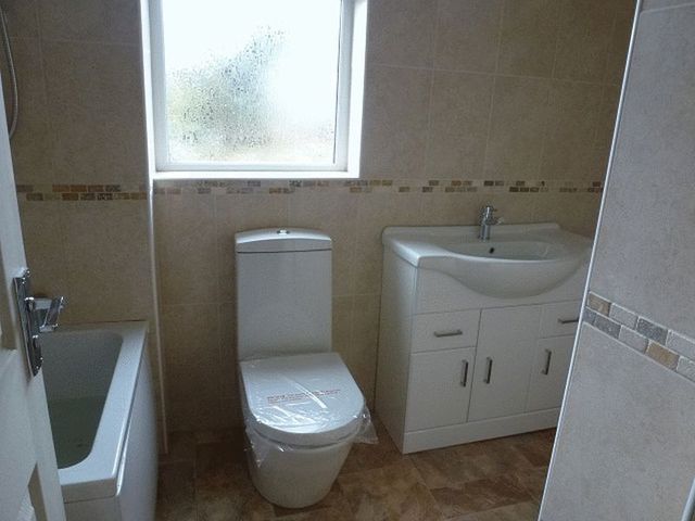  Image of 2 bedroom Flat to rent in Marldon Road Paignton TQ3 at Marldon Road  Paignton, TQ3 3NQ