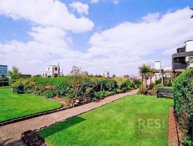  Image of 3 bedroom Flat for sale in Marylebone Road London NW1 at Marylebone Road  London, NW1 5NA