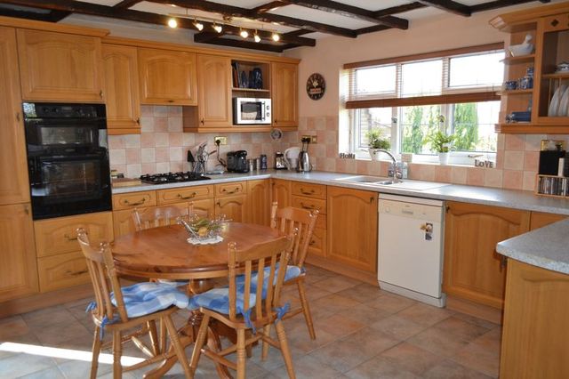  Image of 3 bedroom Detached house for sale in Meadow Drive Barton-upon-Humber DN18 at Meadow Drive  Barton-Upon-Humber, DN18 6AG