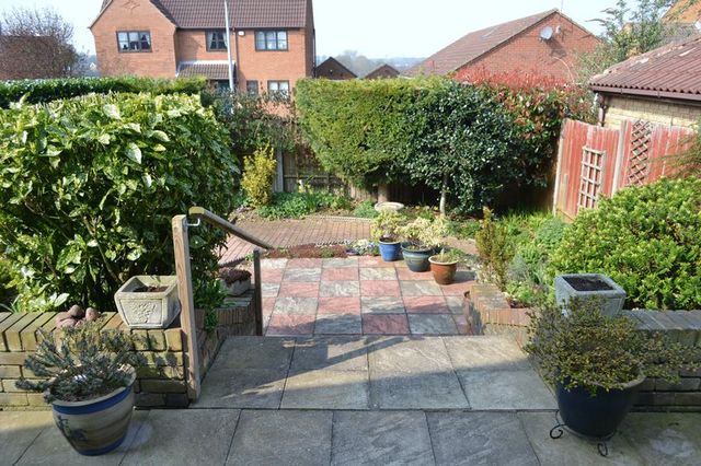  Image of 3 bedroom Detached house for sale in Meadow Drive Barton-upon-Humber DN18 at Meadow Drive  Barton-Upon-Humber, DN18 6AG