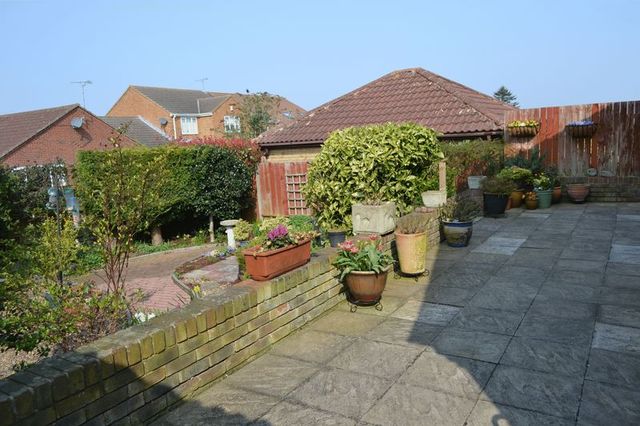  Image of 3 bedroom Detached house for sale in Meadow Drive Barton-upon-Humber DN18 at Meadow Drive  Barton-Upon-Humber, DN18 6AG