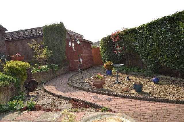  Image of 3 bedroom Detached house for sale in Meadow Drive Barton-upon-Humber DN18 at Meadow Drive  Barton-Upon-Humber, DN18 6AG