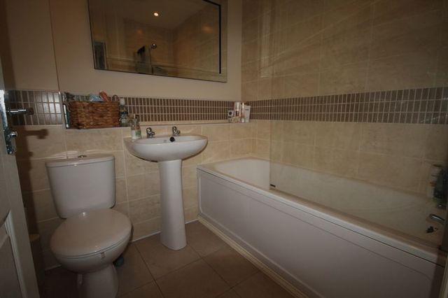  Image of 3 bedroom Terraced house to rent in Mersey Way Hilton Derby DE65 at Mersey Way Hilton Derby, DE65 5LT