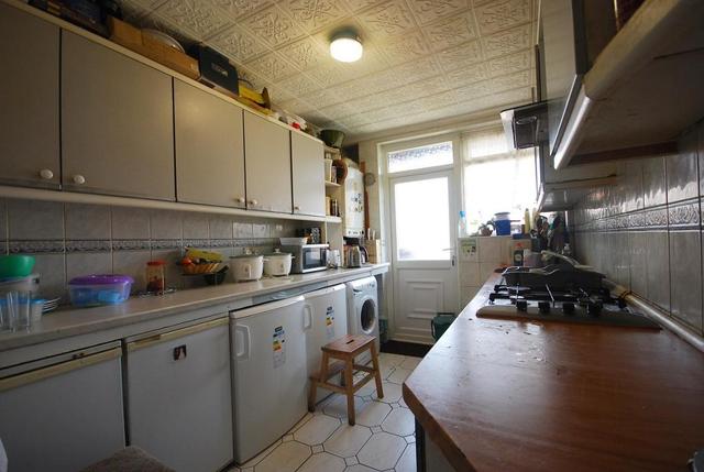  Image of 2 bedroom Maisonette to rent in Milford Gardens Wembley HA0 at WEMBLEY, HA0 2AR