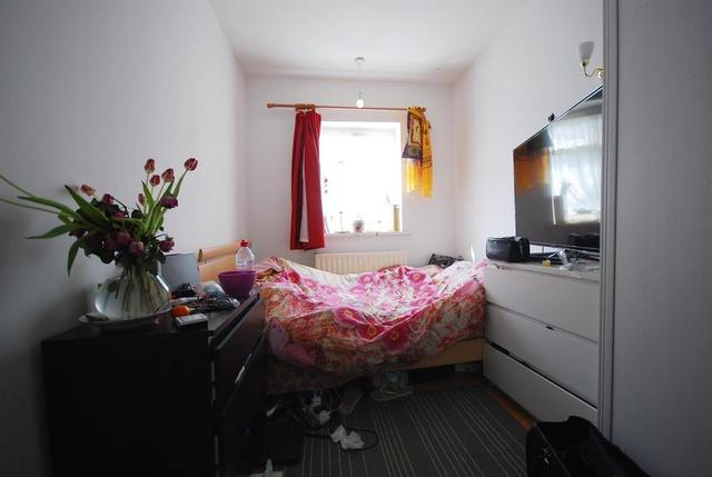  Image of 2 bedroom Maisonette to rent in Milford Gardens Wembley HA0 at WEMBLEY, HA0 2AR