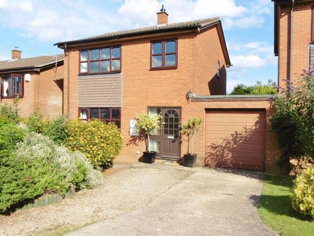  Image of 3 bedroom Detached house for sale in Millers Close Ruardean Hill Drybrook GL17 at Millers Close  Ruardean Hill, GL17 9AU