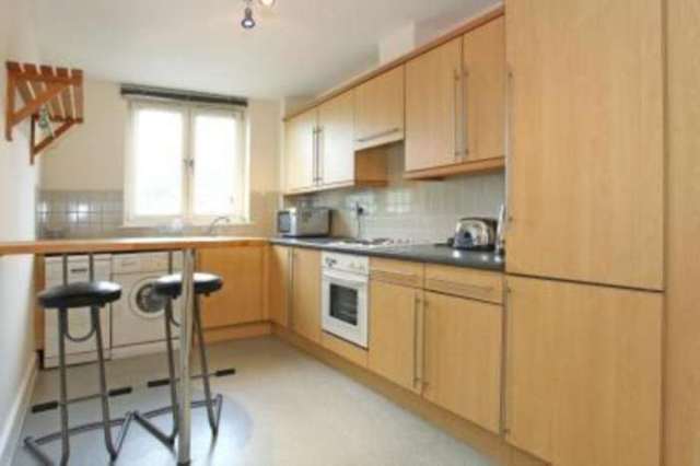  Image of 2 bedroom Apartment to rent in Milligan Street London E14 at Milligan Street Canary Wharf London, E14 8AT