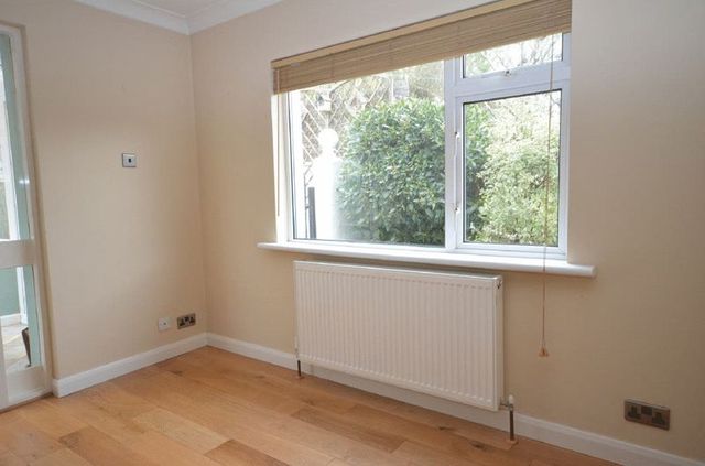  Image of 4 bedroom Detached house for sale in Milton Park Brixham TQ5 at Milton Park  Brixham, TQ5 0AT
