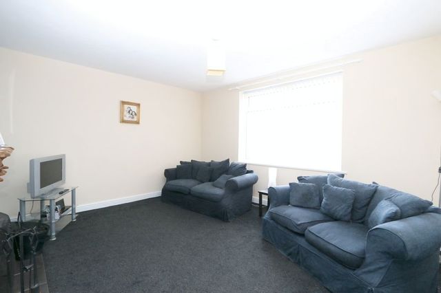  Image of 3 bedroom Terraced house for sale in Mirfield Grove Hull HU9 at Mirfield Grove  Hull, HU9 4QS