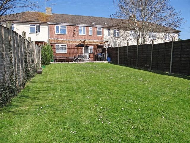  Image of 4 bedroom Terraced house for sale in Moot Close Downton Salisbury SP5 at Moot Close Downton Downton, SP5 3JX