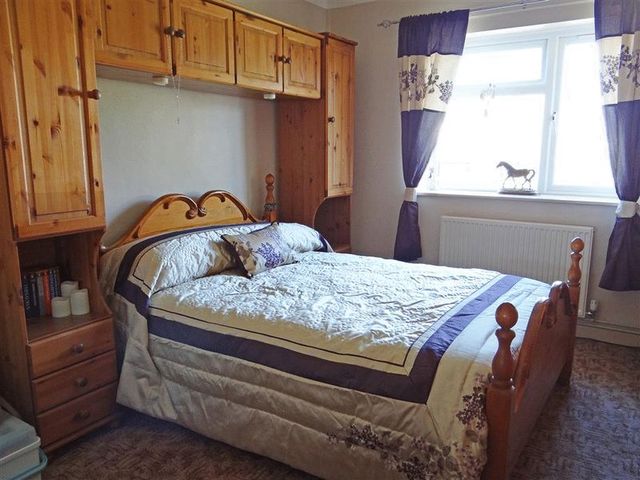  Image of 4 bedroom Terraced house for sale in Moot Close Downton Salisbury SP5 at Moot Close Downton Downton, SP5 3JX