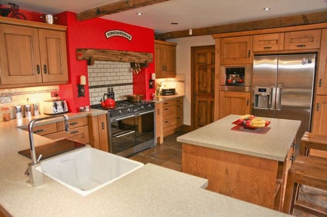  Image of 4 bedroom Detached house for sale in Mount Pellon Pellon Halifax HX2 at Mount Pellon  Halifax, HX2 0EE