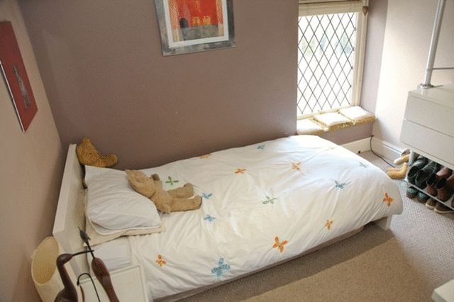  Image of 4 bedroom Detached house for sale in Mount Pellon Pellon Halifax HX2 at Mount Pellon  Halifax, HX2 0EE