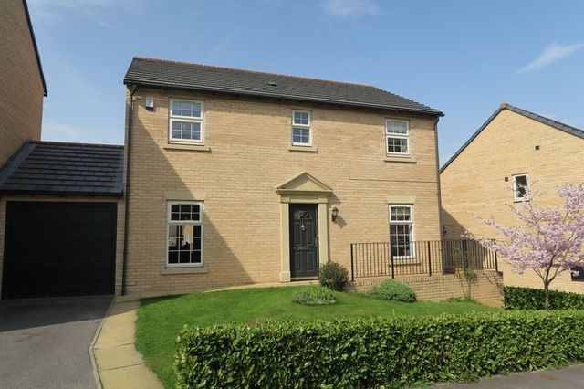  Image of 4 bedroom Detached house for sale in Mozart Way Churwell Morley Leeds LS27 at Mozart Way Morley Leeds, LS27 7GQ