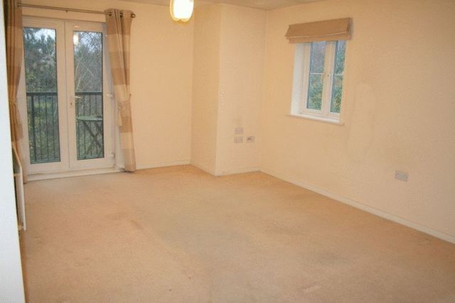  Image of 2 bedroom Flat for sale in Muirfield Close Lincoln LN6 at Muirfield Close Doddington Park Lincoln, LN6 0FR