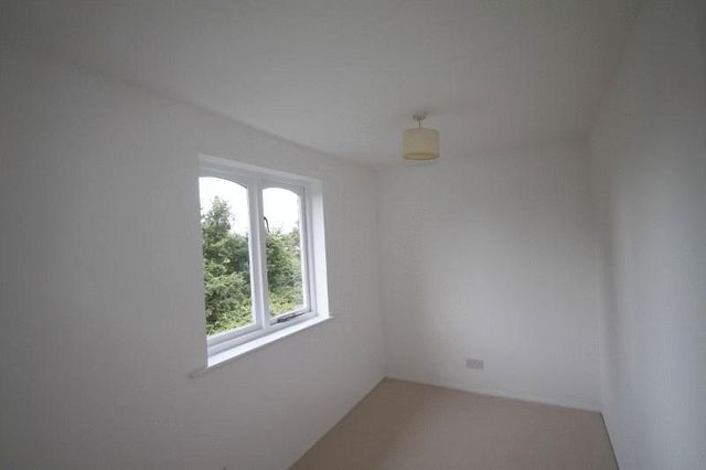  Image of 1 bedroom Flat for sale in Myers Lane London SE14 at Myers Lane  London, SE14 5RX