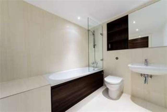  Image of 1 bedroom Flat to rent in Bromyard Avenue London W3 at London, W3 7FJ