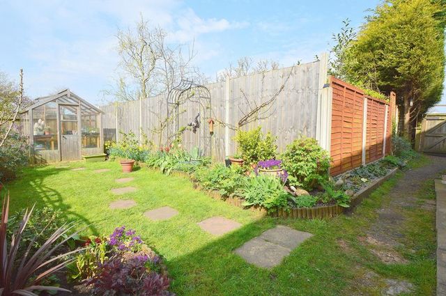  Image of 3 bedroom Semi-Detached house for sale in New Road Astwood Bank Redditch B96 at New Road Astwood Bank Redditch, B96 6AW