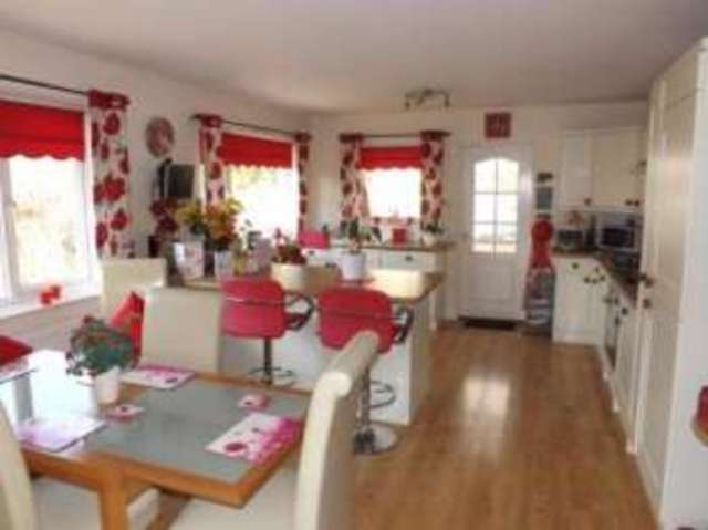  Image of 2 bedroom Bungalow for sale in Abbotskerswell Newton Abbot TQ12 at Newton Abbot Devon Abbotskerswell, TQ12 5NW