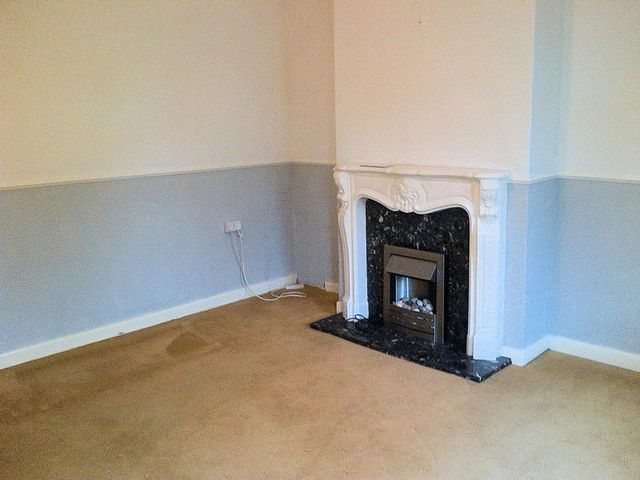  Image of 2 bedroom Semi-Detached house to rent in North Hill Road Sheffield S5 at North Hill Road  Sheffield, S5 8DT