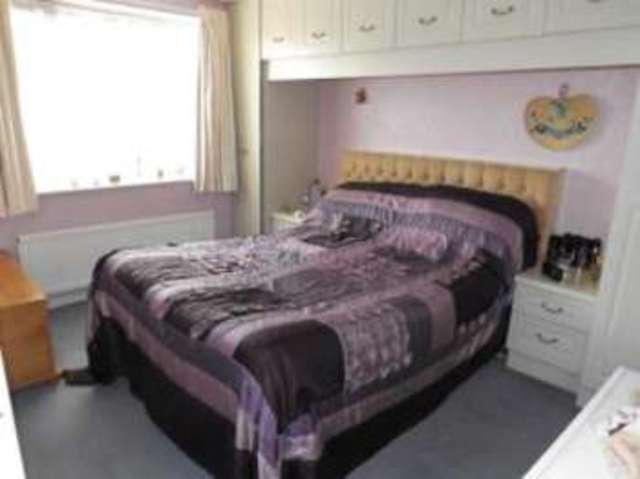  Image of 3 bedroom Semi-Detached house for sale in Oakfield Avenue Markfield LE67 at Markfield Leicestershire Markfield, LE67 9WG