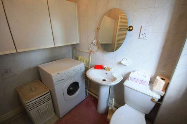  Image of 2 bedroom Apartment for sale in St. Anns Road Prestwich Manchester M25 at St Ann`s Road Prestwich Manchester, M25 9GD