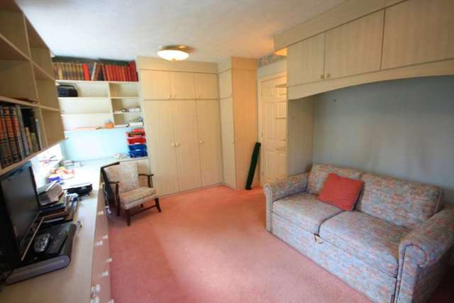  Image of 2 bedroom Apartment for sale in St. Anns Road Prestwich Manchester M25 at St Ann`s Road Prestwich Manchester, M25 9GD