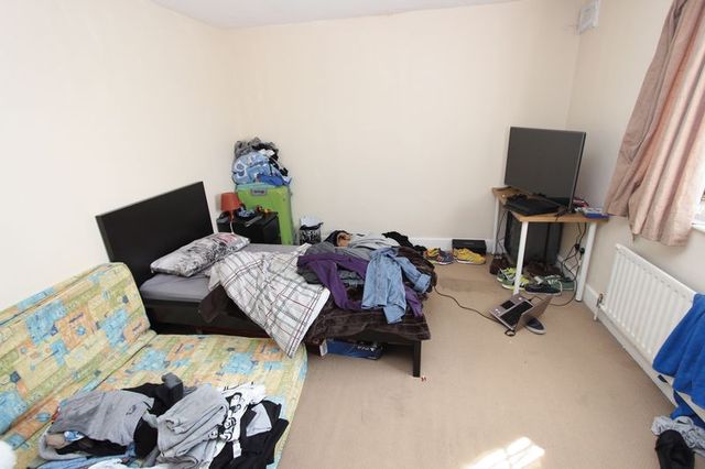  Image of 3 bedroom Semi-Detached house for sale in Old Mill Way Southampton SO16 at Old Mill Way Old Shirley Southampton, SO16 6BE