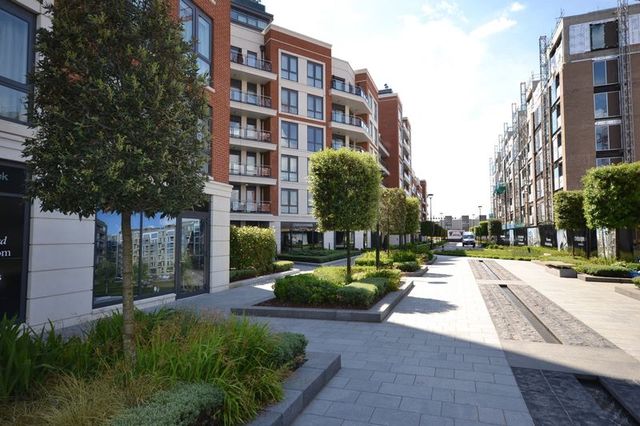  Image of 1 bedroom Flat for sale in Park Street London SW6 at Imperial Road Chelsea Creek London, SW6 2GA