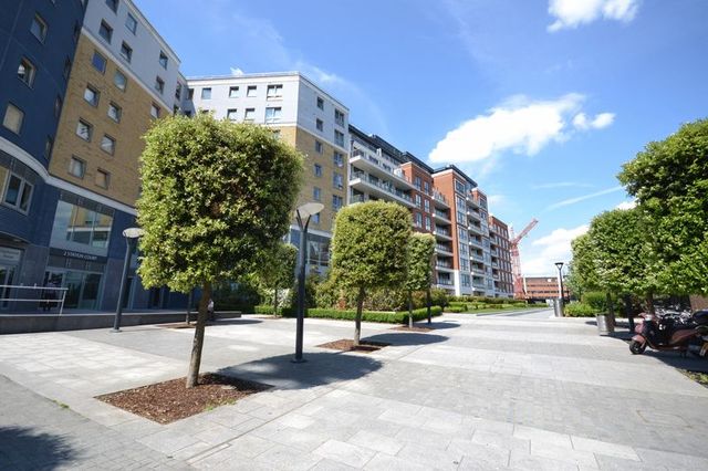  Image of 1 bedroom Flat for sale in Park Street London SW6 at Imperial Road Chelsea Creek London, SW6 2GA