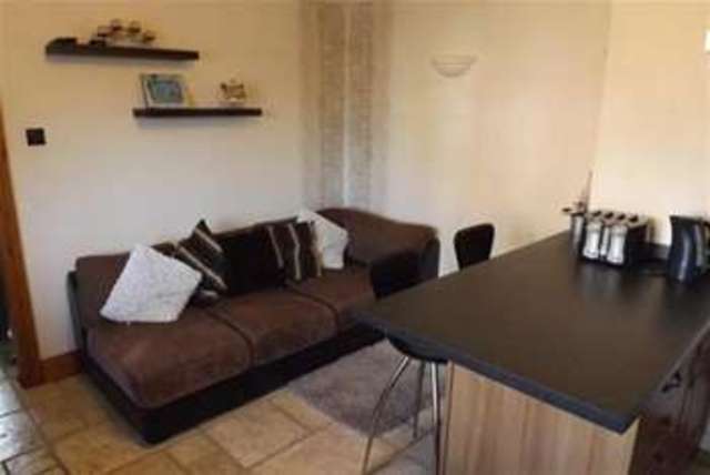  Image of 4 bedroom Detached house to rent in Orchard Close South Ockendon RM15 at South Ockendon, RM15 6HS
