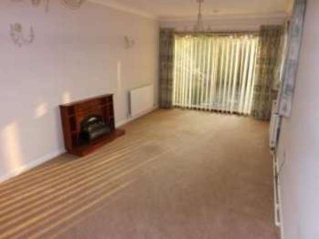  Image of 3 bedroom Bungalow for sale in Orchard Park Grimoldby Louth LN11 at Grimoldby Louth Grimoldby, LN11 8TN