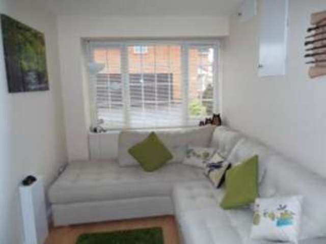  Image of 4 bedroom Detached house for sale in Oswestry Close Walkwood Redditch B97 at Redditch Worcestershire Walkwood, B97 5QE