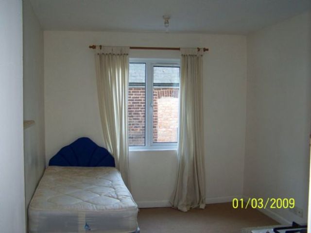  Image of 1 bedroom Flat to rent in Oxford Street Southampton SO14 at Oxford Street City Centre SOUTHAMPTON, SO14 3DP