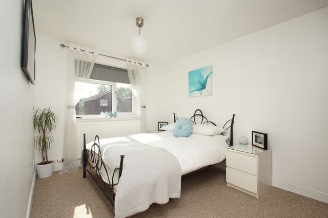  Image of 3 bedroom Detached house to rent in Paddock Lane Redditch B98 at Paddock Lane Oakenshaw Redditch, B98 7XT