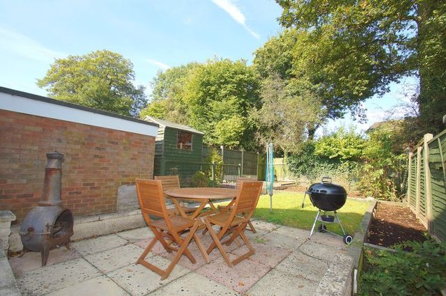  Image of 3 bedroom Detached house to rent in Paddock Lane Redditch B98 at Paddock Lane Oakenshaw Redditch, B98 7XT