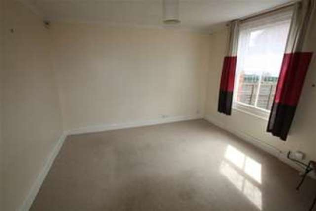  Image of 1 bedroom Detached house to rent in Park Lane Chippenham SN15 at Chippenham, SN15 1LL