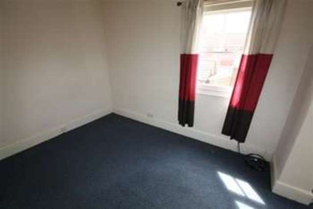  Image of 1 bedroom Detached house to rent in Park Lane Chippenham SN15 at Chippenham, SN15 1LL