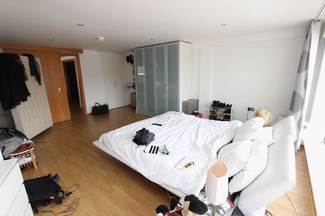  Image of 2 bedroom Flat for sale in Portland Street Southampton SO14 at Portland Street City Centre Southampton, SO14 7BH