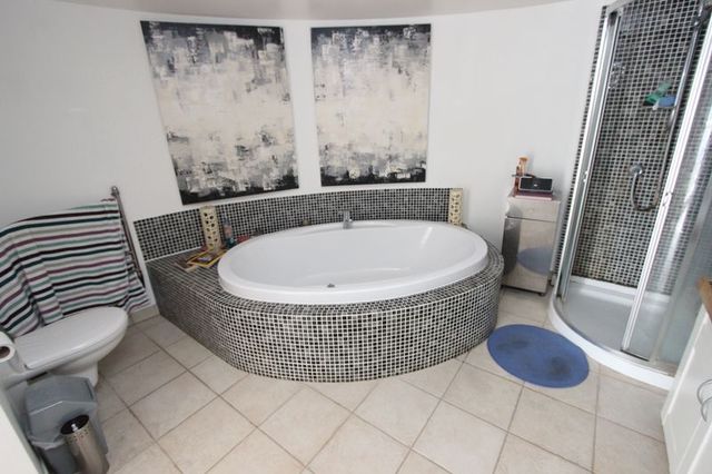  Image of 2 bedroom Flat for sale in Portland Street Southampton SO14 at Portland Street City Centre Southampton, SO14 7BH