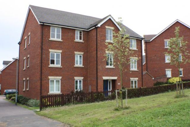  Image of 2 bedroom Flat to rent in Plough Close Daventry NN11 at Plough Close  Daventry, NN11 0NX