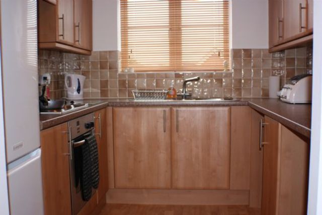  Image of 2 bedroom Flat to rent in Plough Close Daventry NN11 at Plough Close  Daventry, NN11 0NX