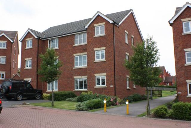  Image of 2 bedroom Flat to rent in Plough Close Daventry NN11 at Plough Close  Daventry, NN11 0NX