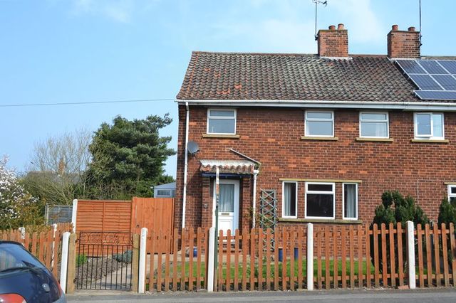  Image of 3 bedroom Semi-Detached house for sale in Queen Elizabeth Avenue South Ferriby Barton-upon-Humber DN18 at Queen Elizabeth Avenue South Ferriby South Ferriby, DN18 6HJ