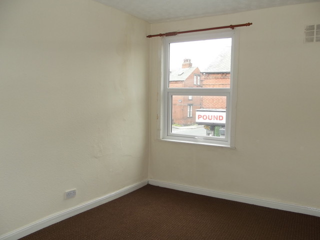  Image of 4 bedroom End of Terrace to rent in Recreation Street Leeds LS11 at Recreation Street Holbeck Leeds, LS11 0AR