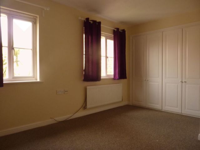  Image of 3 bedroom Terraced house to rent in Redbourne Drive London SE28 at Redbourne Drive Thamesmead London, SE28 8QF